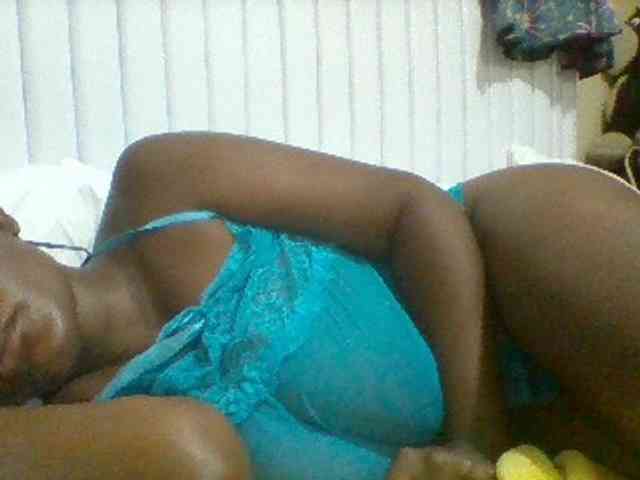 BoobieQueen webcam