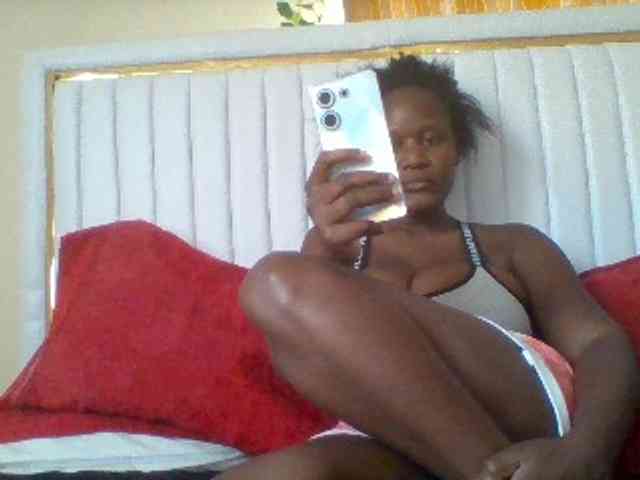 BoobieQueen webcam