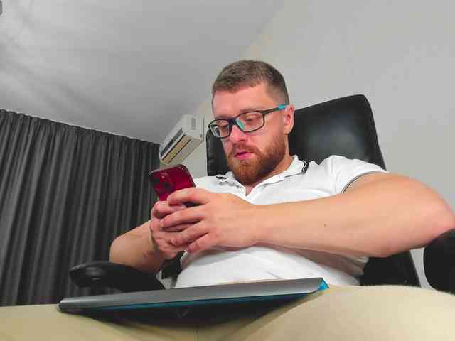 iFindomguy iFindomguy