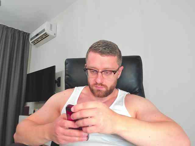 iFindomguy iFindomguy