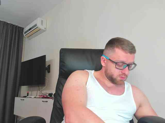 iFindomguy iFindomguy