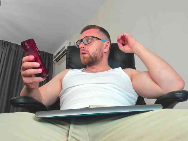 iFindomguy iFindomguy