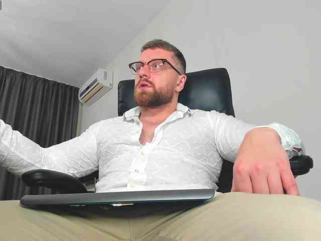 iFindomguy iFindomguy