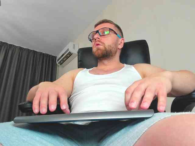 iFindomguy iFindomguy