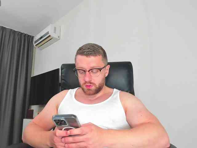 iFindomguy iFindomguy