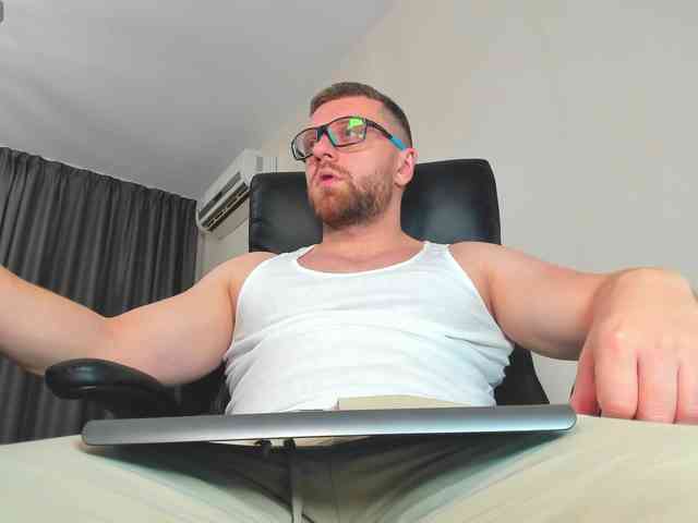 iFindomguy iFindomguy