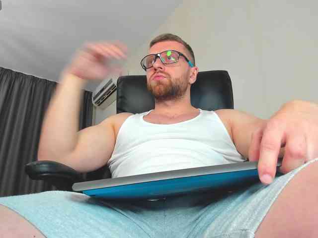 iFindomguy iFindomguy