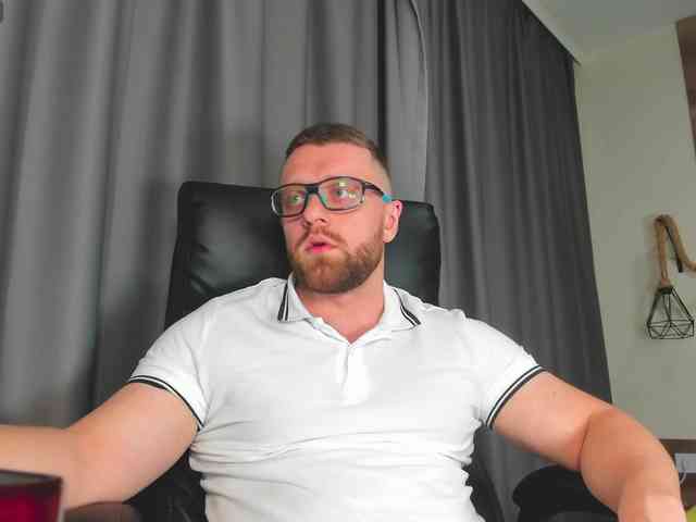 iFindomguy iFindomguy