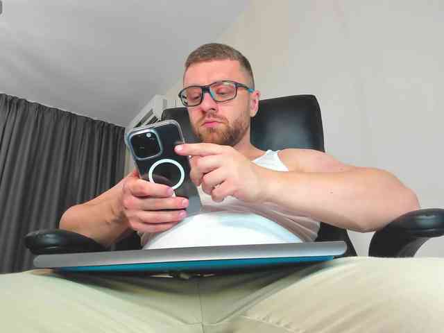 iFindomguy iFindomguy