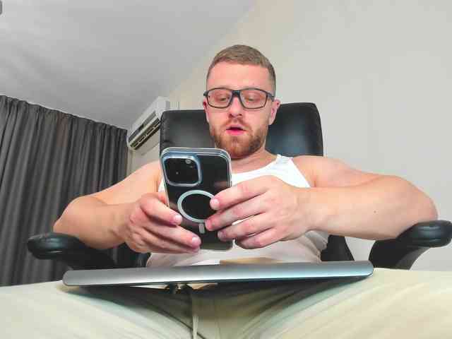 iFindomguy iFindomguy