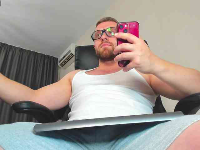 iFindomguy iFindomguy