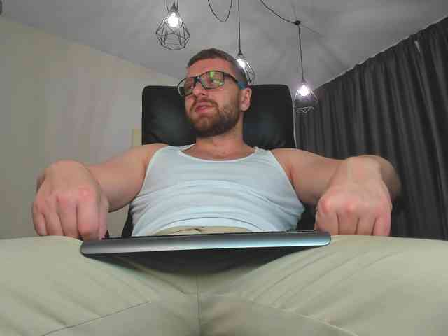 iFindomguy iFindomguy