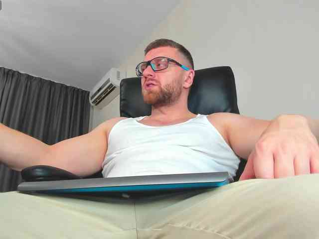 iFindomguy iFindomguy