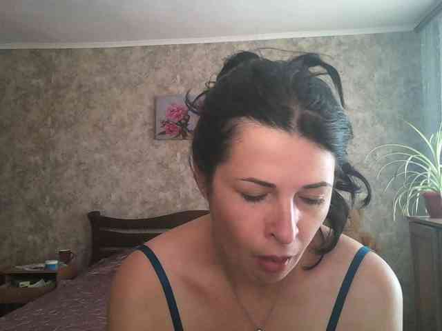 KristiWhite webcam
