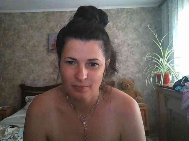 KristiWhite webcam