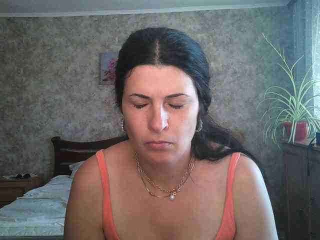 KristiWhite webcam