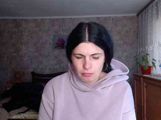 KristiWhite webcam