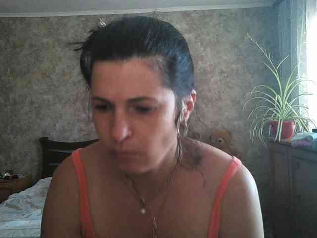 KristiWhite webcam
