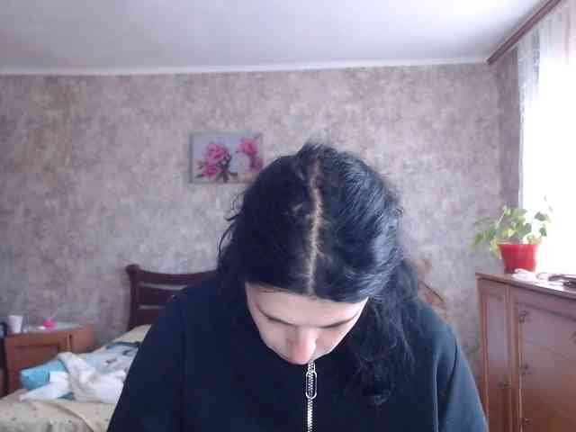 KristiWhite webcam
