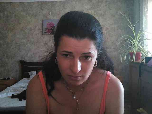 KristiWhite webcam