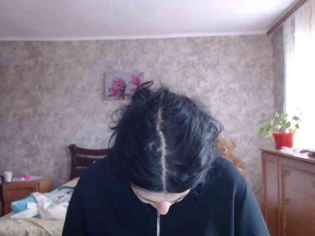 KristiWhite webcam