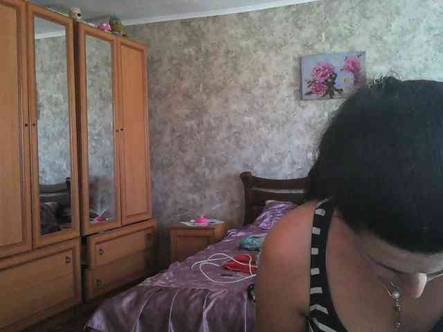 KristiWhite webcam