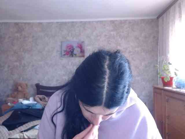KristiWhite webcam
