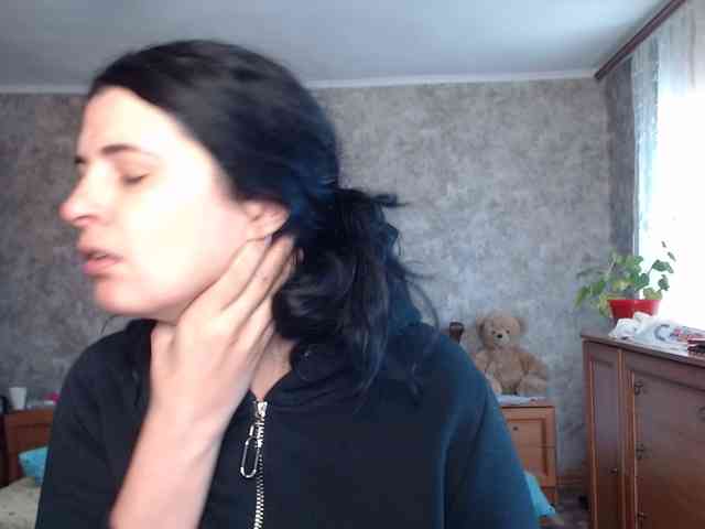 KristiWhite webcam