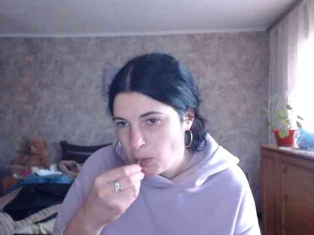 KristiWhite webcam