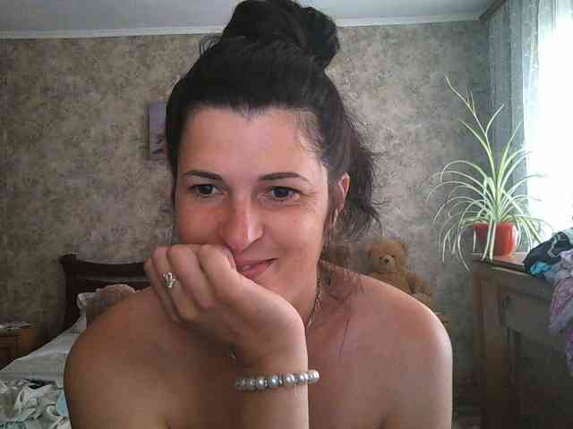 KristiWhite webcam