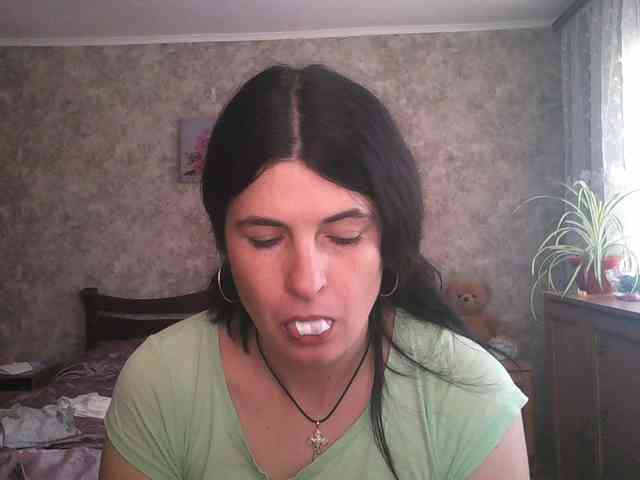 KristiWhite webcam