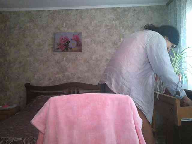 KristiWhite webcam