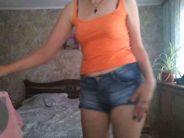 KristiWhite webcam