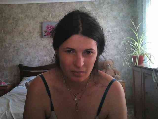 KristiWhite webcam