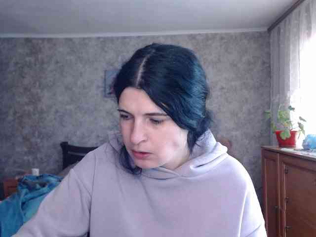 KristiWhite webcam