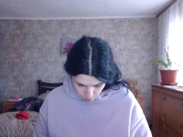 KristiWhite webcam