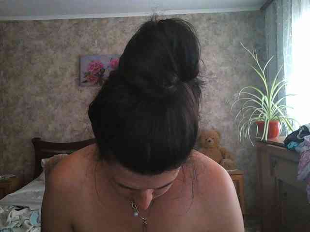 KristiWhite webcam