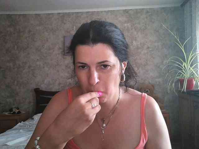 KristiWhite webcam