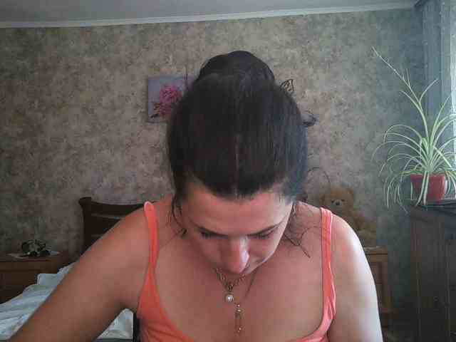 KristiWhite webcam