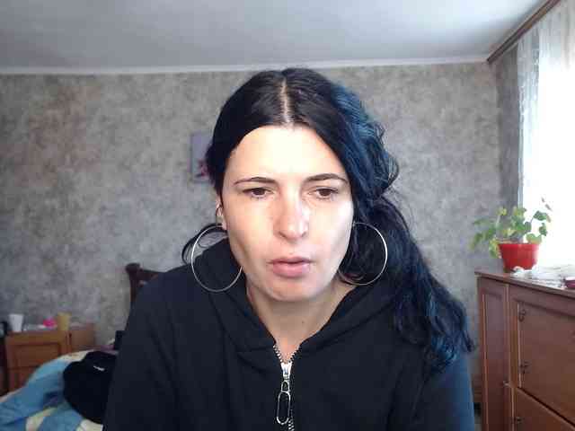 KristiWhite webcam