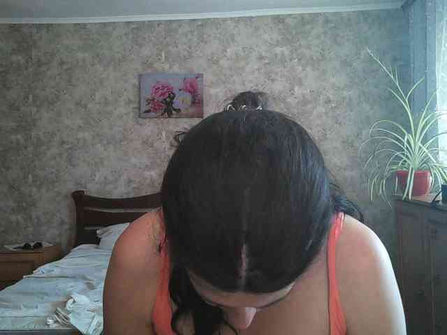 KristiWhite webcam