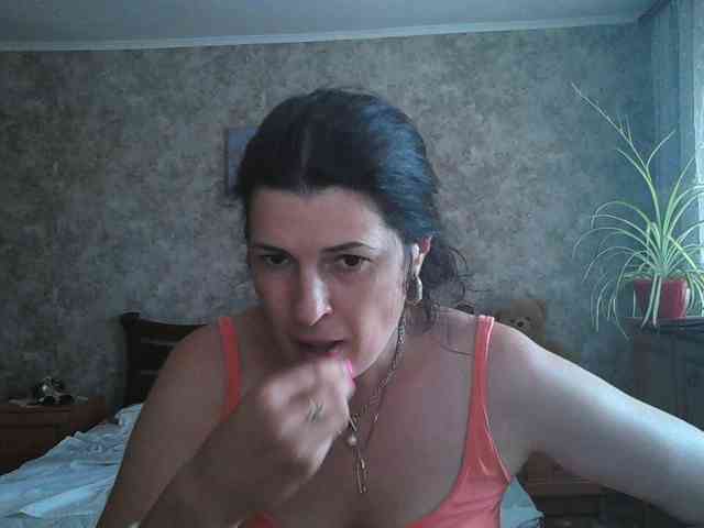 KristiWhite webcam