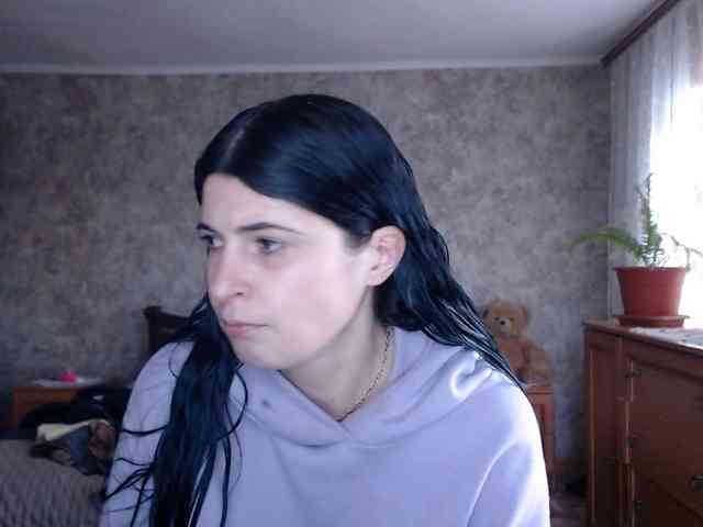 KristiWhite webcam