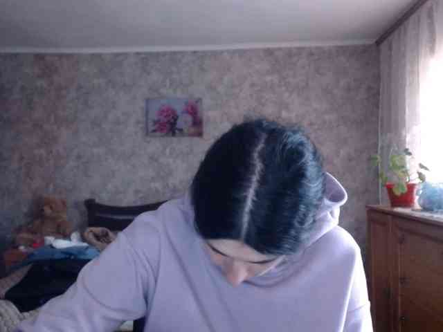 KristiWhite webcam