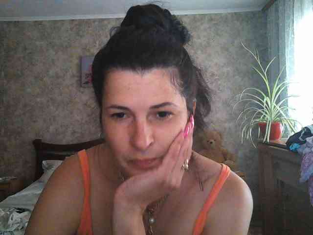 KristiWhite webcam