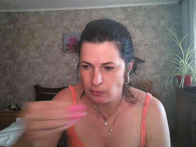KristiWhite webcam