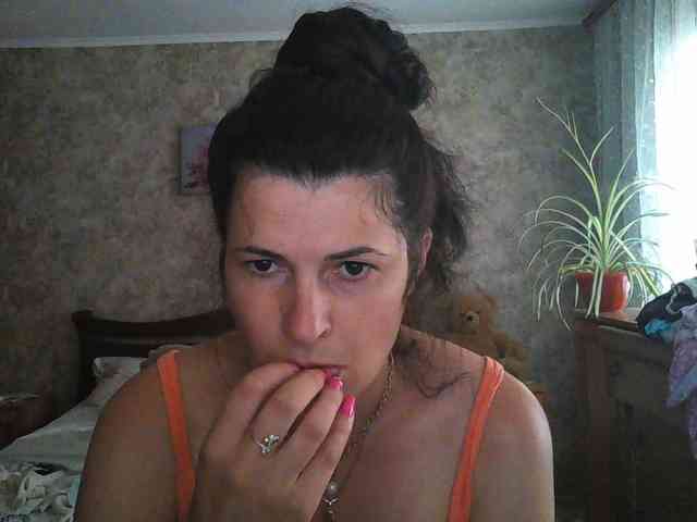 KristiWhite webcam