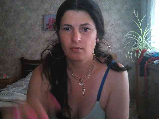 KristiWhite webcam