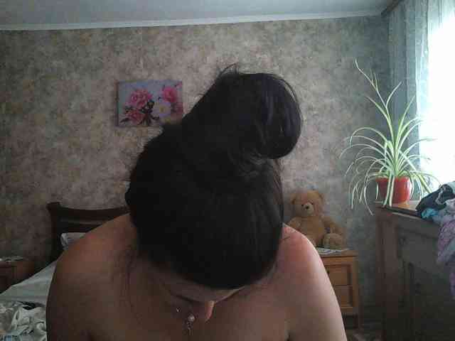 KristiWhite webcam