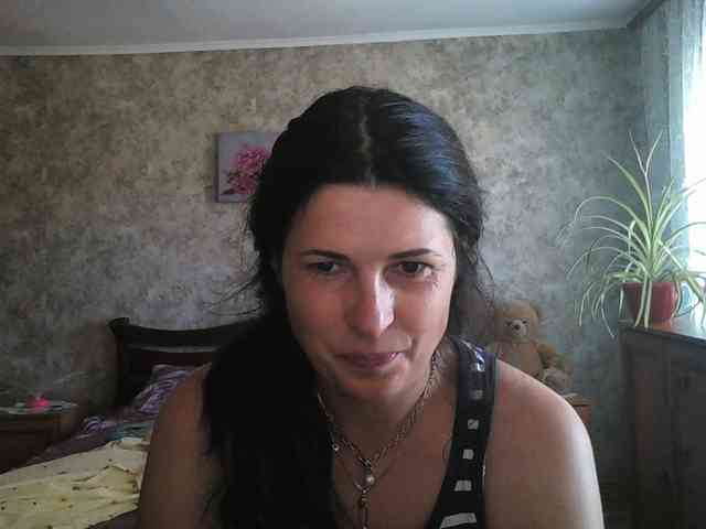 KristiWhite webcam